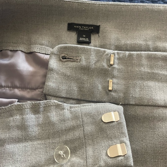 Ann Taylor Dress Pants Women Size 14 Gray Casual Pockets Flat Front Straight Leg - Picture 6 of 13
